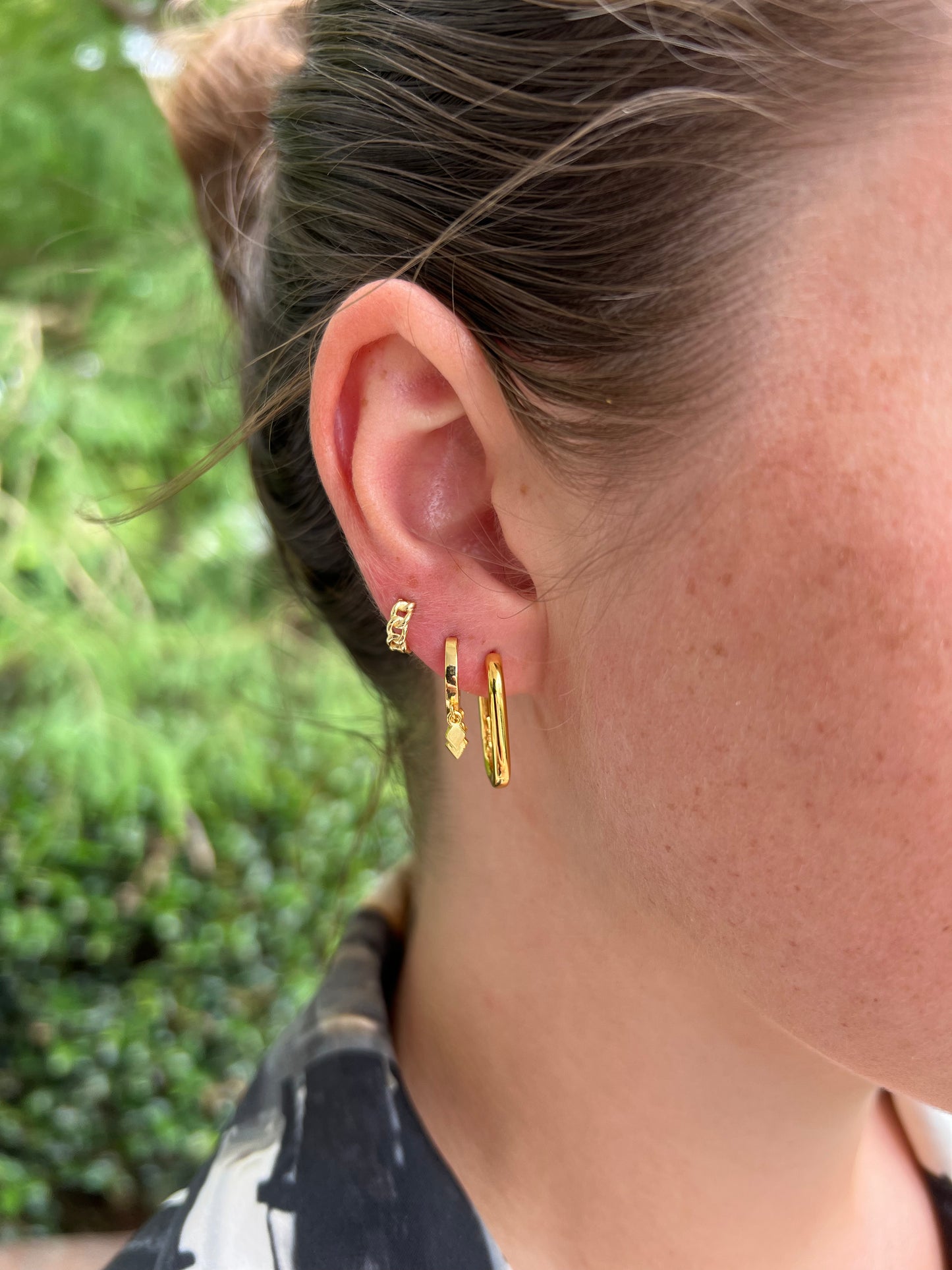 Dia Shaker Hoops in GOLD