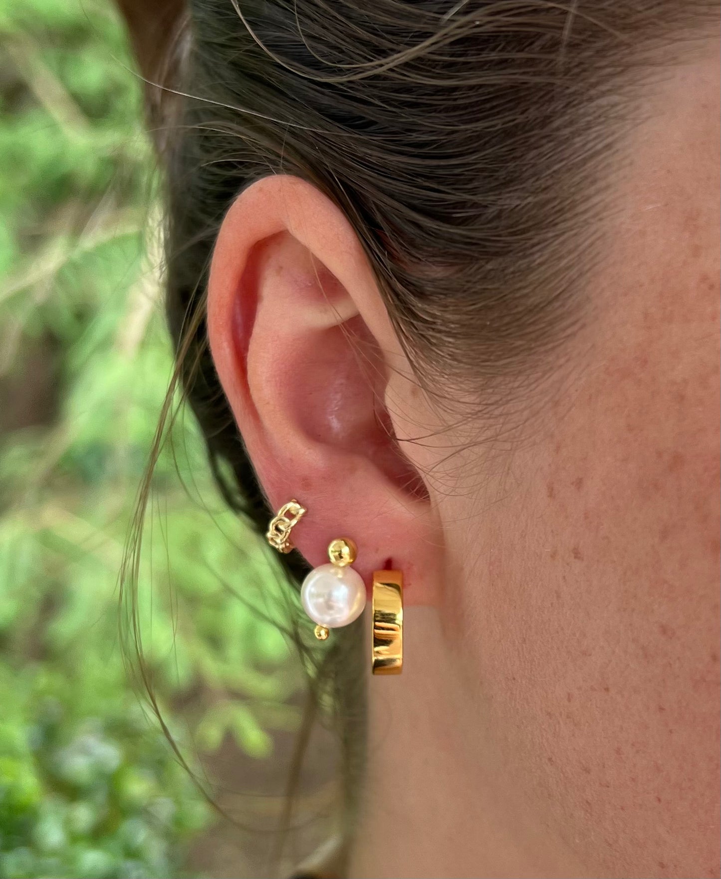 Skylar Pearl Studs in GOLD