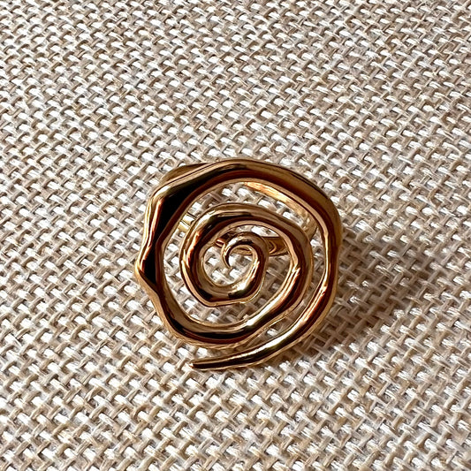 Sammy Swirl Ring in GOLD