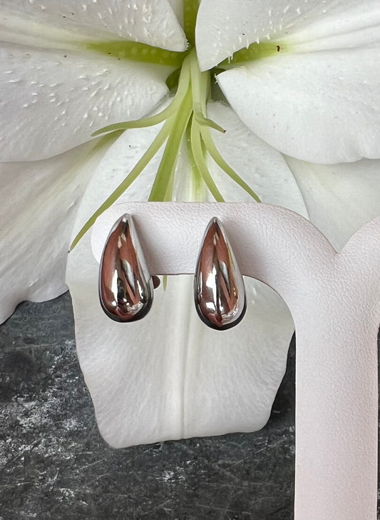 Tahlia Teardrop Small Studs in SILVER