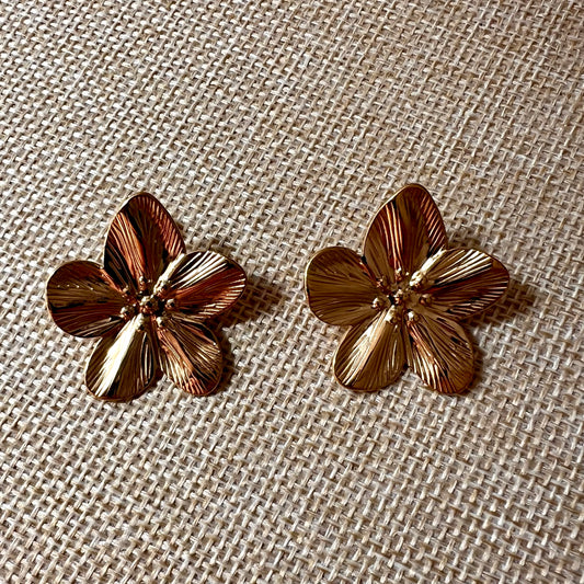 Flora Stud Earrings in GOLD